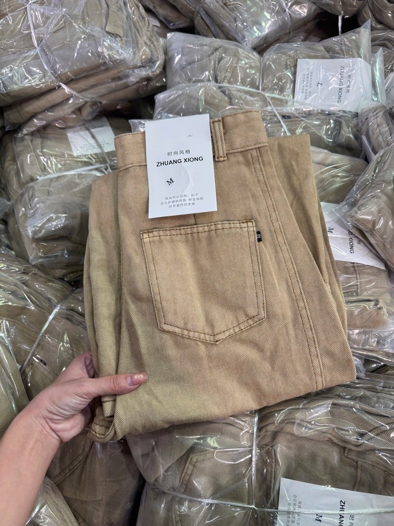 QUẦN JEAN NÂU NỮ ỐNG SUÔNG SẴN (xả 90k)