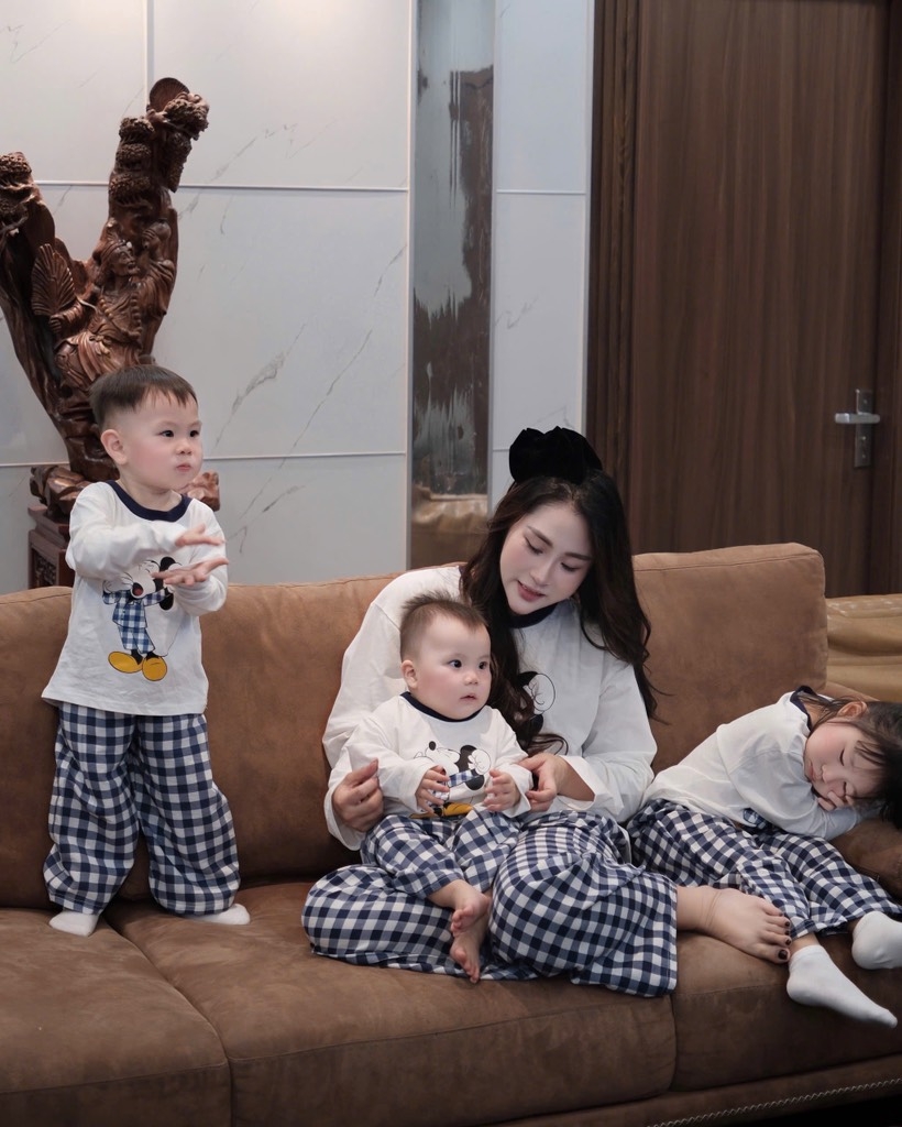 SET BỘ DÀI MICKEY QUẦN KẺ XANH THAN MẸ VÀ BÉ