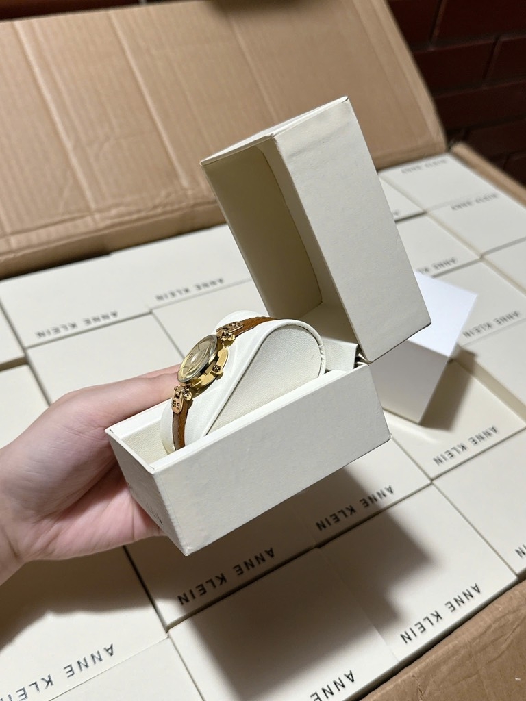 PHỤ KIỆN - ĐỒNG HỒ AK NỮ