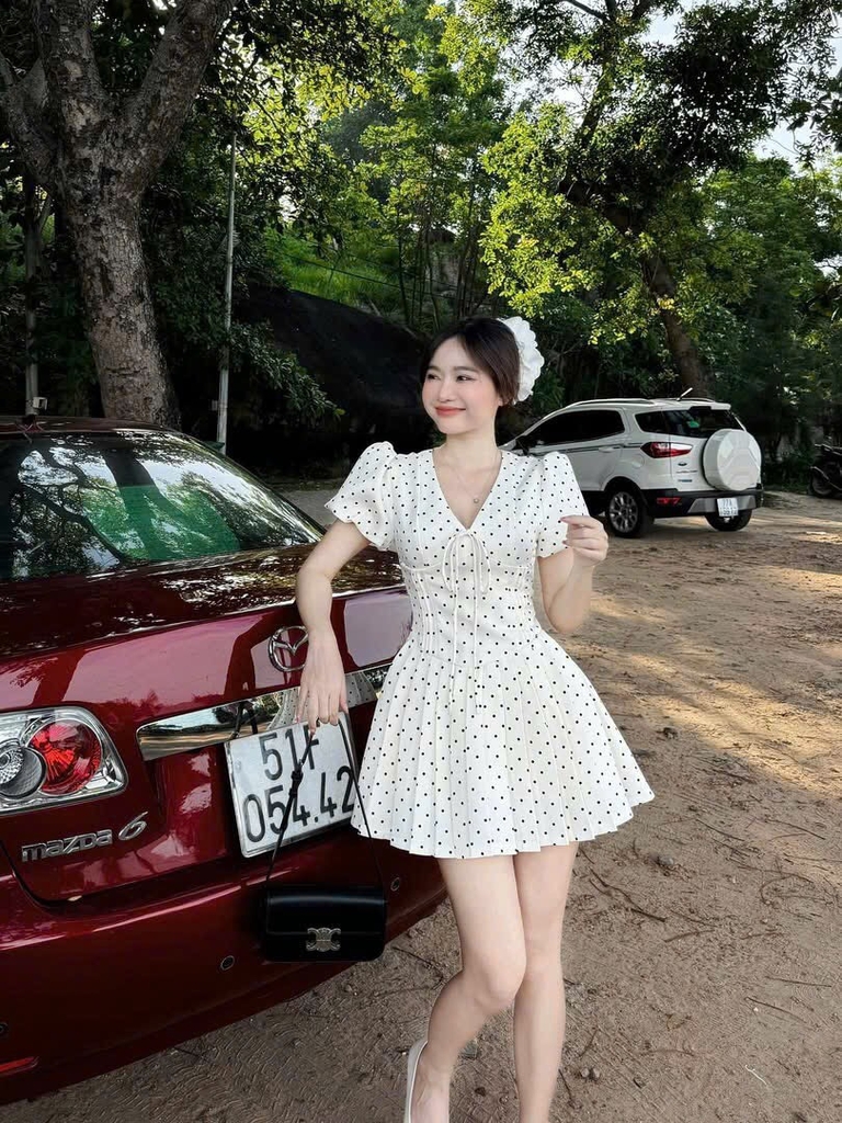 VÁY CHẤM BI XẾP LI CỔ TIM TAY BỒNG 2 LỚP NỮ