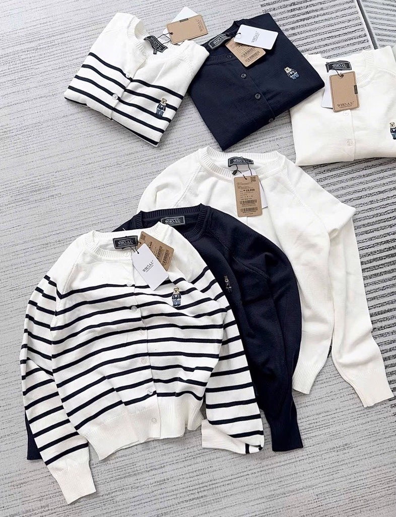 ÁO LEN CADIGAN GẤU WHO.AUU HOT HIT NỮ