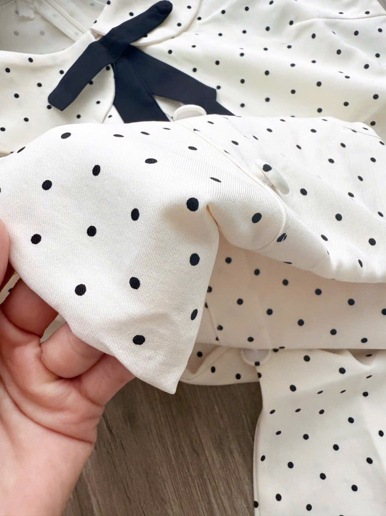 VÁY CHẤM BI CỔ SEN NƠ NỮ(XẢ 119k)