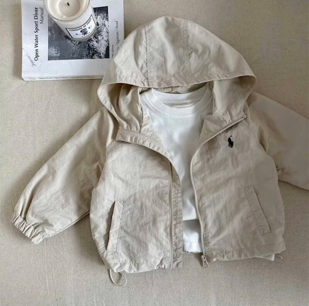 ÁO GIÓ CHỐNG NẮNG CHỐNG BỤI LOGO NGỰA DÀI TAY BÉ TRAI