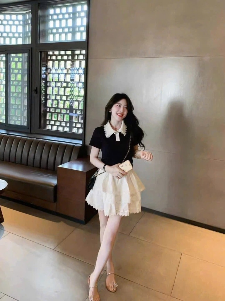 SET ÁO BÈO CHÂN VÁY TẦNG TRẮNG NỮ