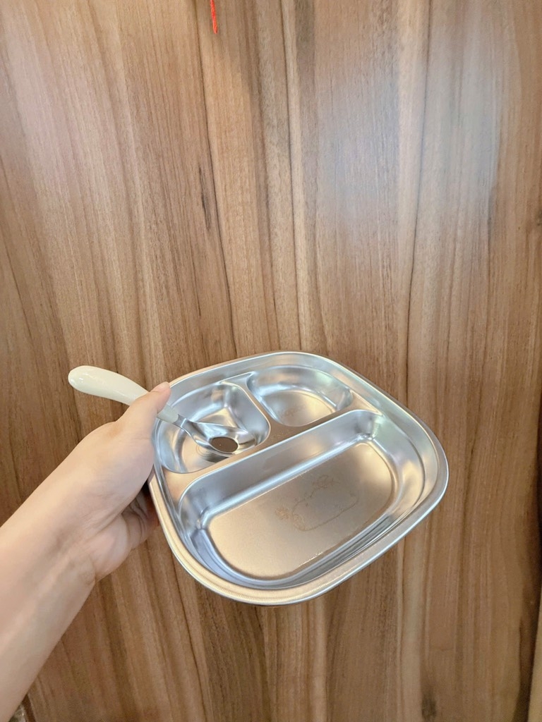 ĐỒ GIA DỤNG - KHAY ĂN 3 NGĂN HÌNH THÚ DỄ THƯƠNG CHO CÁC BÉ