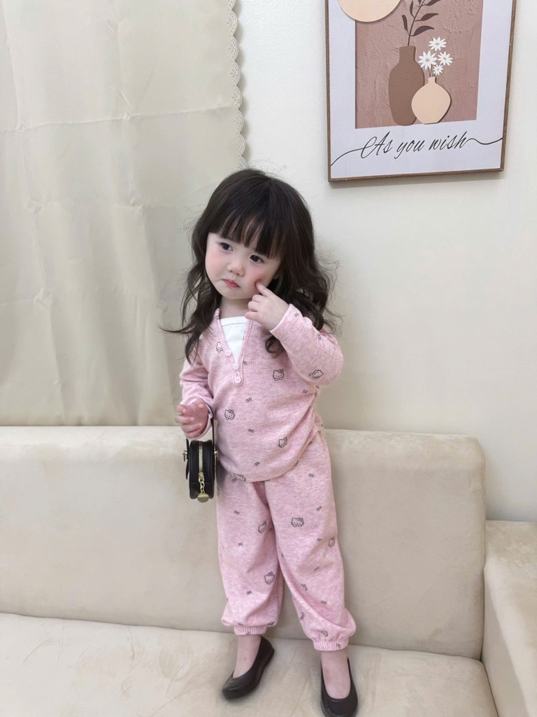 BỘ DÀI LÔNG THỎ KITTY BÉ GÁI 3 MÀU SẴN (SALE 59k)