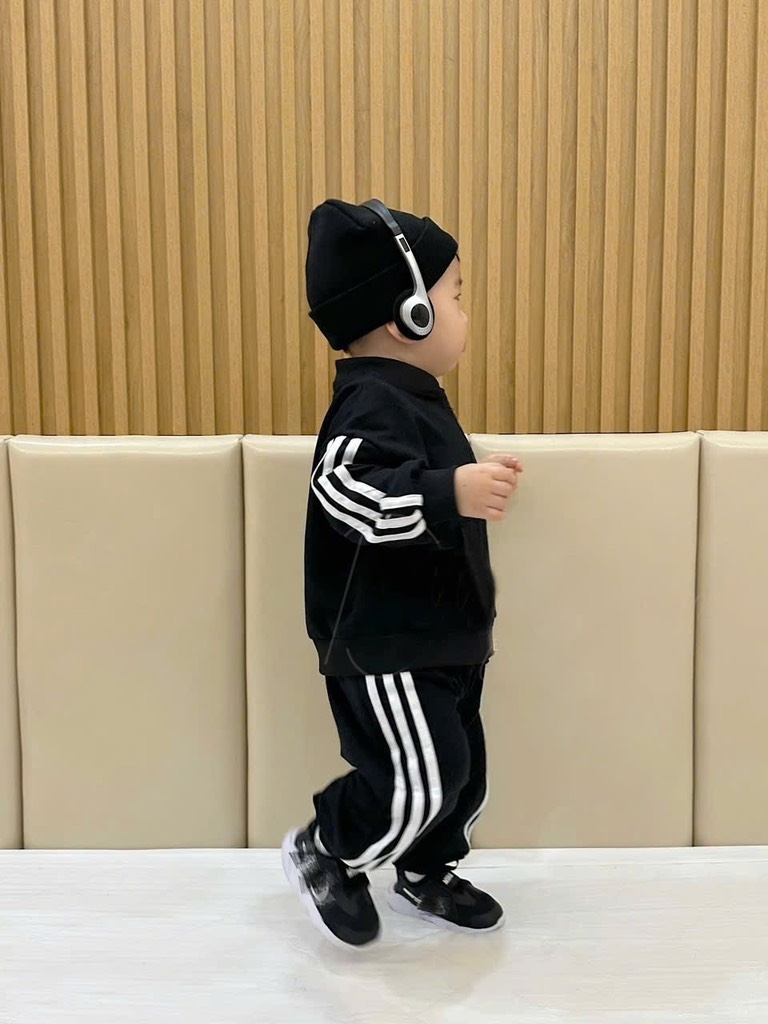 SET BỘ DÀI ĐEN SỌC TRẮNG BÉ TRAI