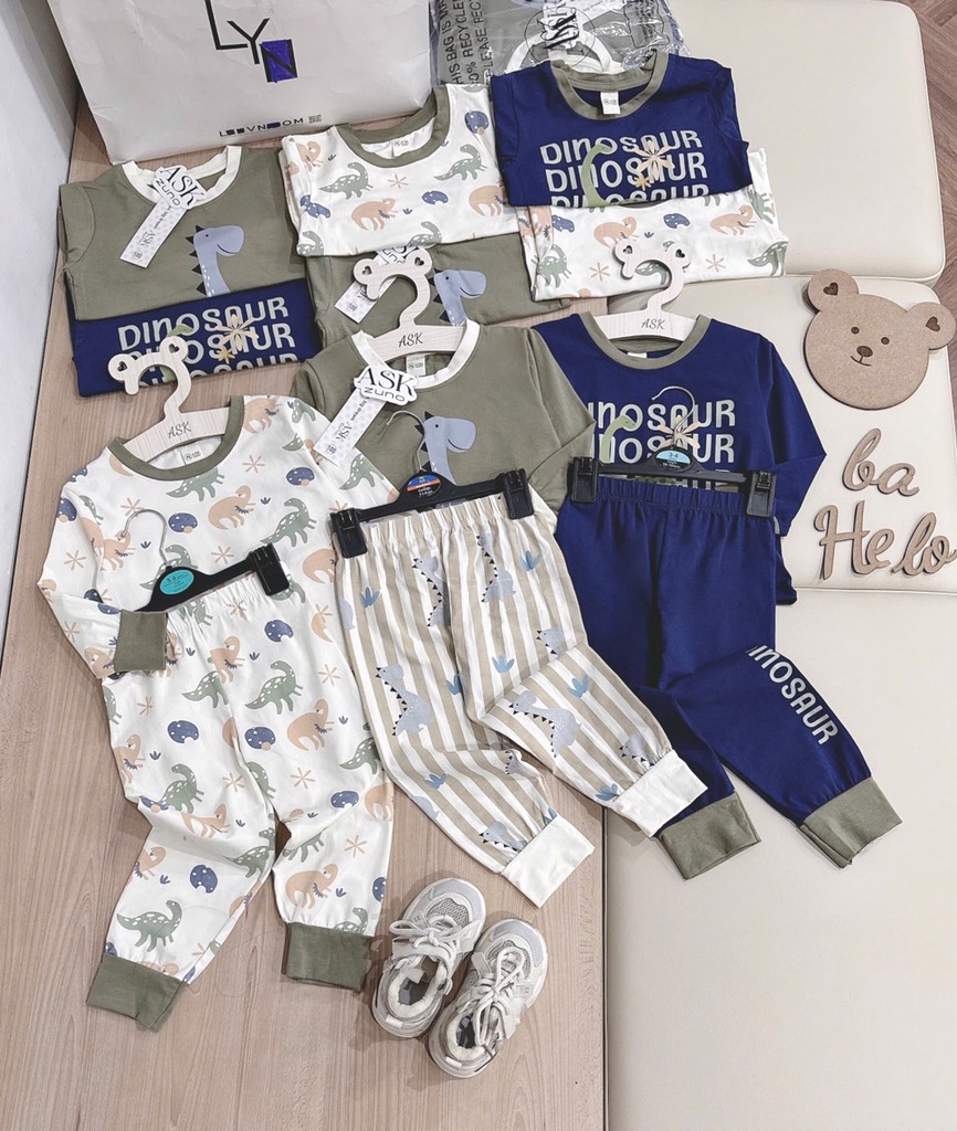 SET 3 BỘ DÀI TAY KHỦNG LONG TONE BE RÊU XANH THAN BÉ TRAI