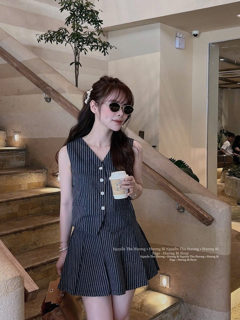 SET ÁO MIX CHÂN VÁY KẺ NỮ