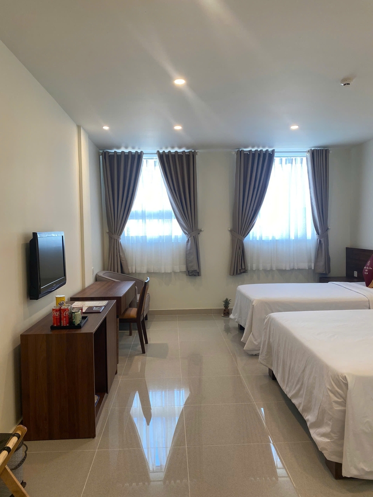 DELUXE Triple (mới)