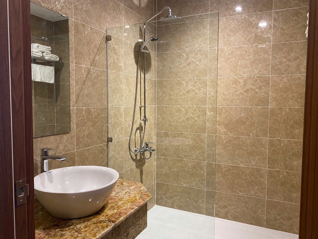 DELUXE Triple (mới)