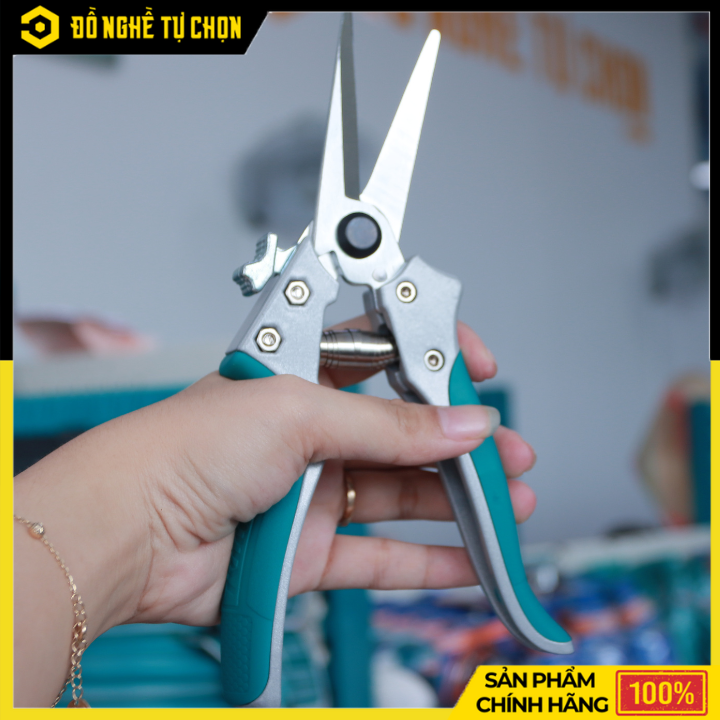 Kéo Cắt Tỉa Cành TOTAL THTP61851 – 8.5” (220mm) – Lưỡi Thép Carbon Mạ Crôm – Tay Cầm Nhôm Bọc TPR – Bền Bén, Cắt Êm Tay - Hàng Chính Hãng, Có VAT