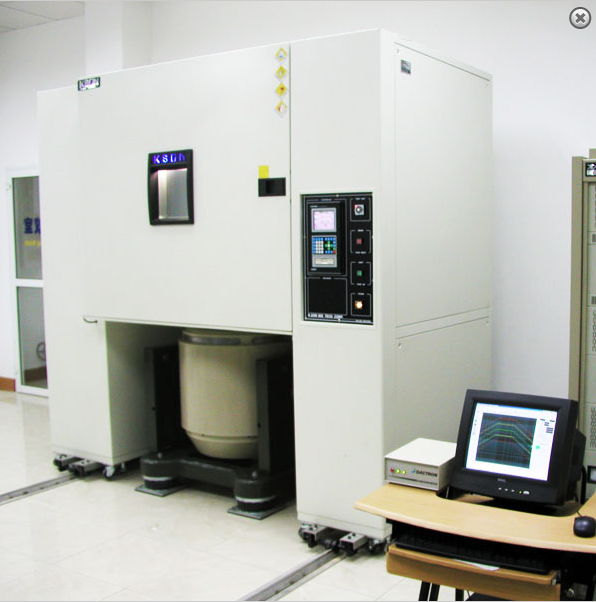 Buồng Thử Nghiệm Nhiệt Rung Agree Chamber