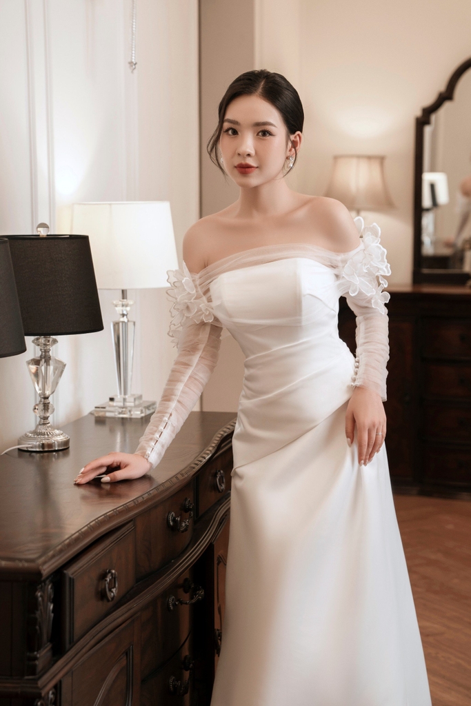 Váy Đi Bàn Luxury Wedding Gown CD21