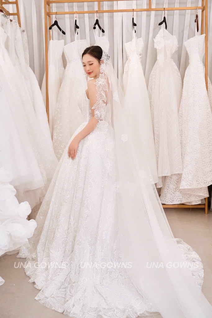 Váy Cưới Signature Collection