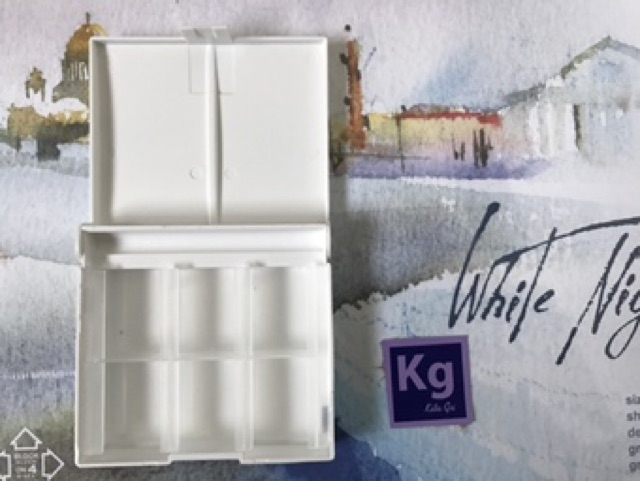 Hộp nhựa đựng màu kèm khay palette St. Pertersburg chính hãng JSC cùng hãng sản xuất Whitenights