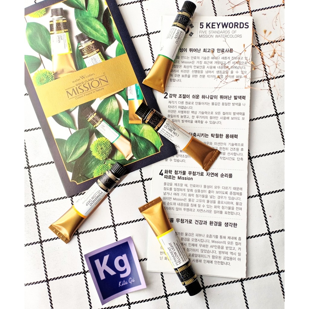 Pocket màu nước nhỏ gọn tiện lợi mang theo khi vẽ ngoài trời