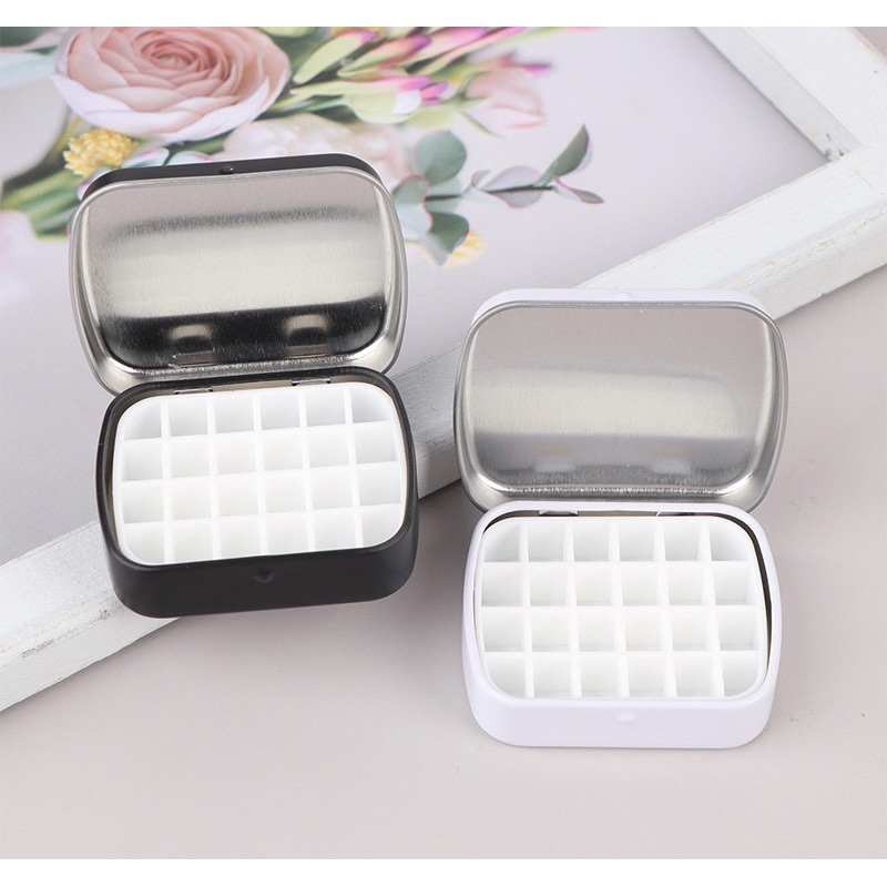 Hộp thiếc mini nhỏ Trắng Đen hoạ tiết đựng pan màu đựng đồ đa năng