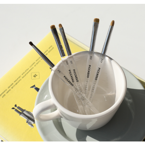 Phấn mắt Picasso 777