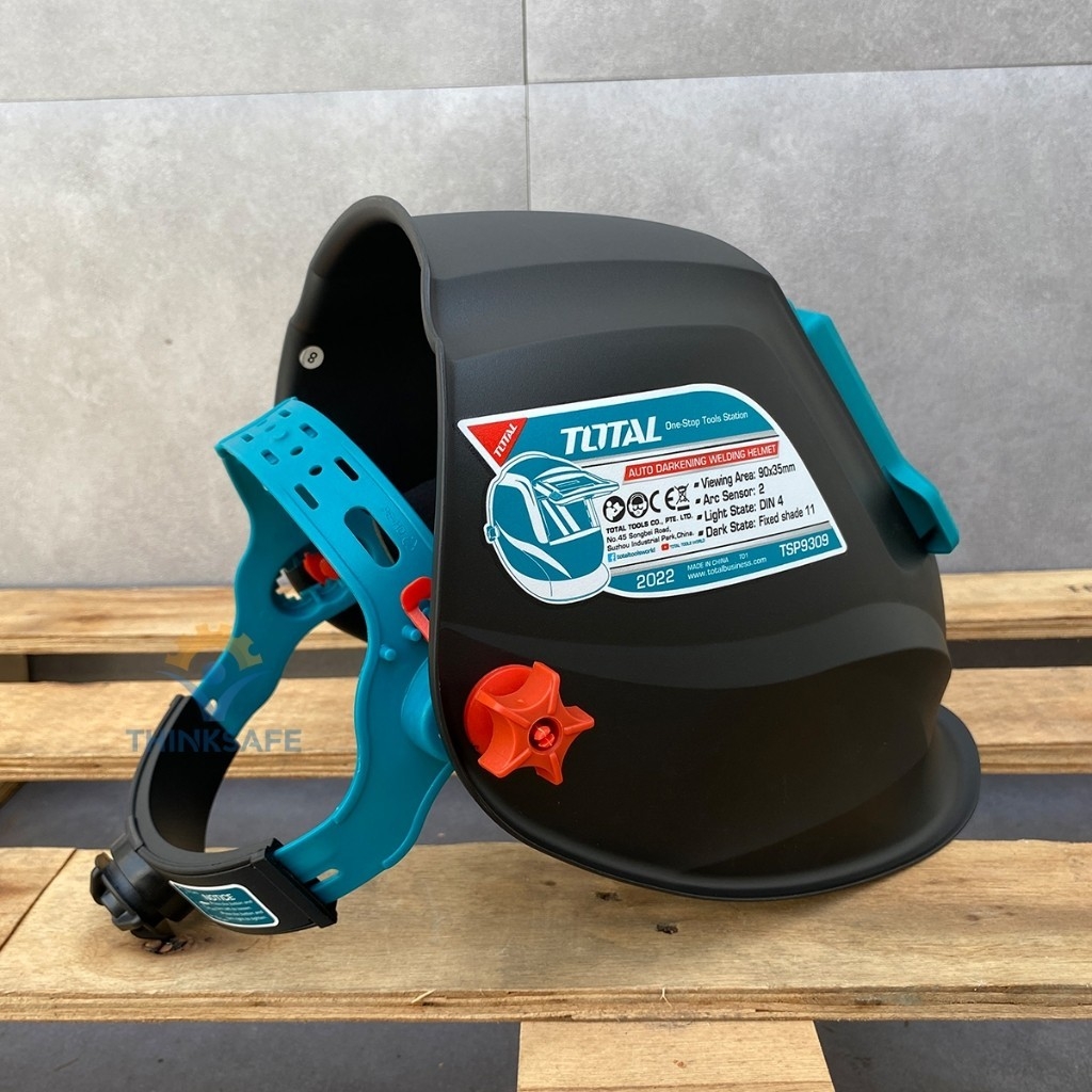 Mặt nạ hàn điện tử TOTAL TSP9309 bật tắt nguồn tự động vùng quan sát 90×35mm, kích thước vùng tối 110×90×9mm
