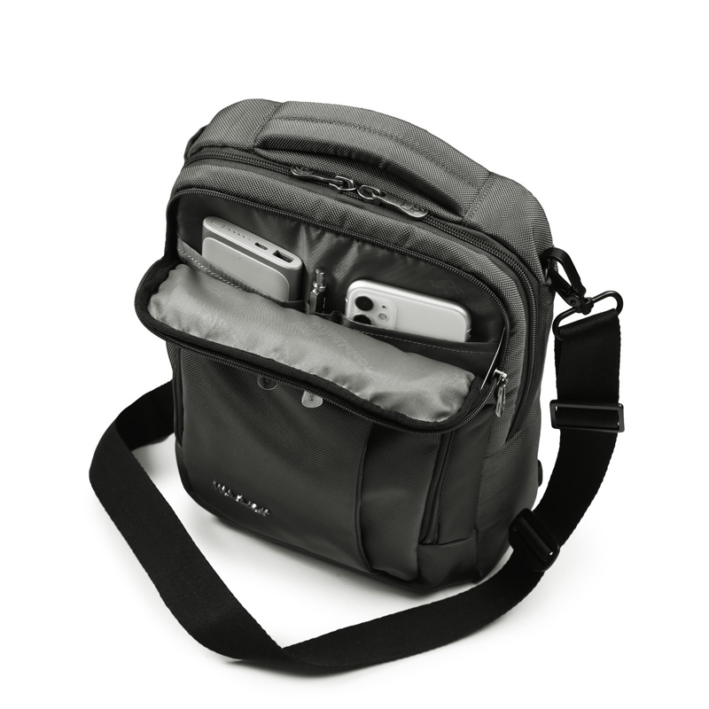 Túi đeo chéo kiêm balo chính hãng Mikkor dòng The Gibson Sling/Backpack