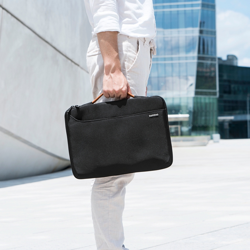 Túi xách chống sốc chính hãng TOMTOC (USA) Spill-Resistant - A22E3 cho Macbook Pro 15 inch