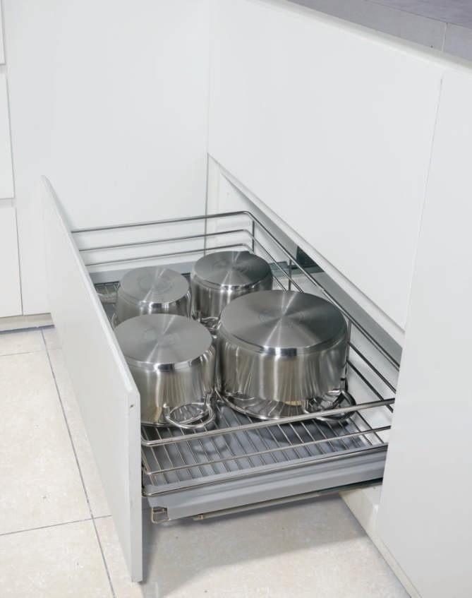 Khay xoong nồi gắn cánh tủ dưới Grob