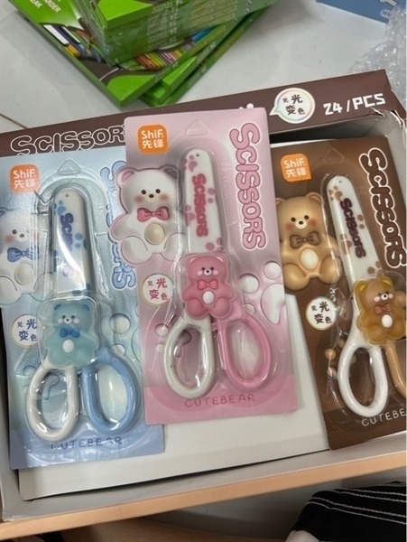 Kéo Cắt SHIF 1241 (24 Cây/ Hộp; 18 Hộp/ Thùng)