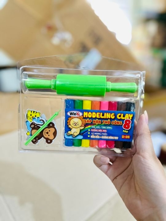 Win Q Sáp nặn hình thú 8 màu + cây lăn D-8 - Vĩ