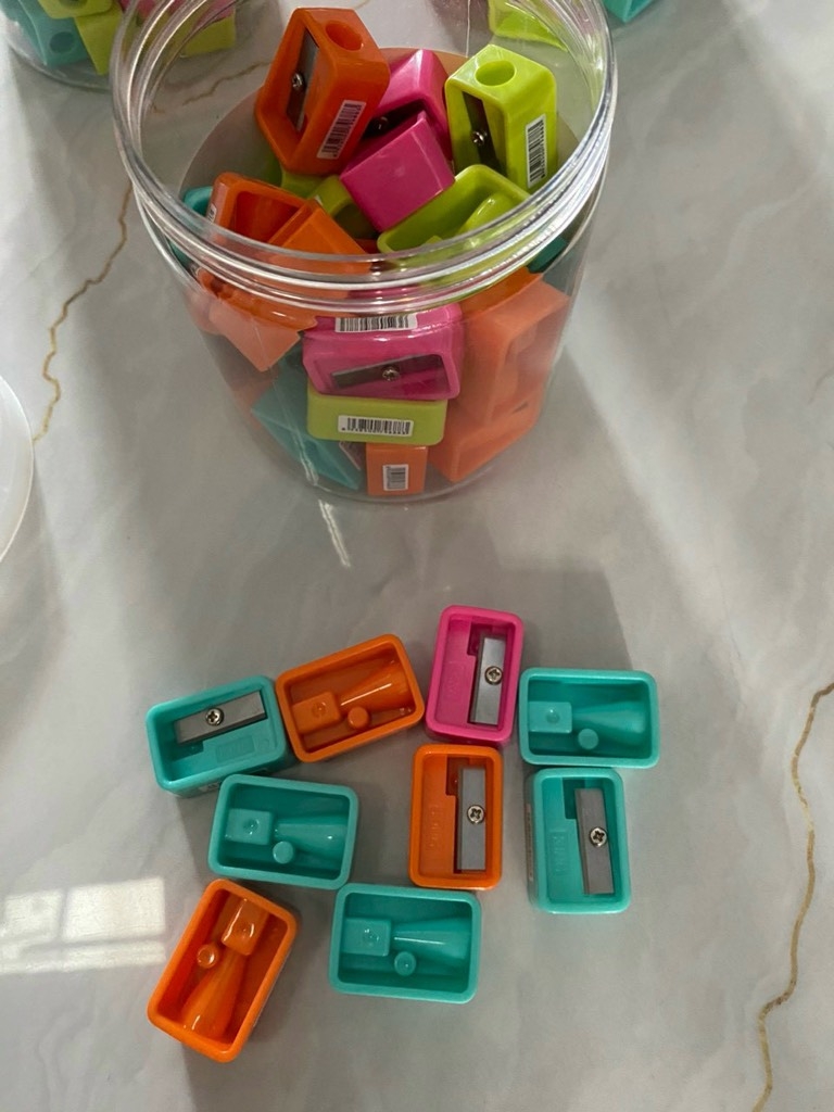 . Chuốt Chì 1 Lỗ Aihao AH-0594 (36 Cái/ Lon; 96 Lon/ Thùng)