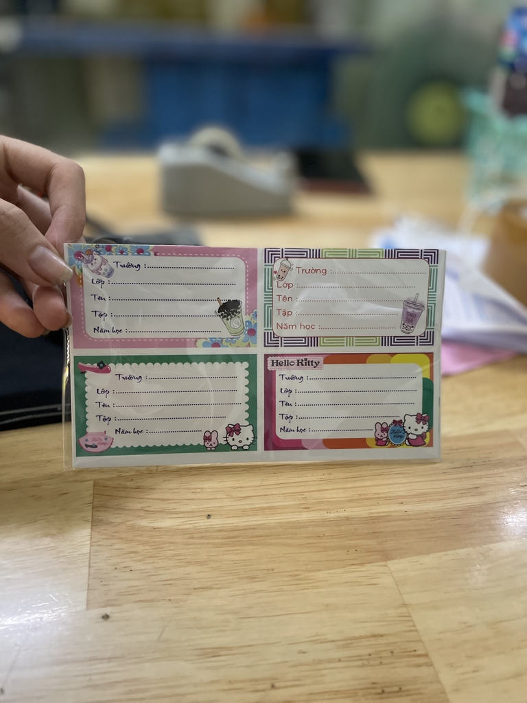 Nhãn Vở Đại 4 Nhãn Có Keo (5 Tờ/Xấp; 10 Xấp/Bó)