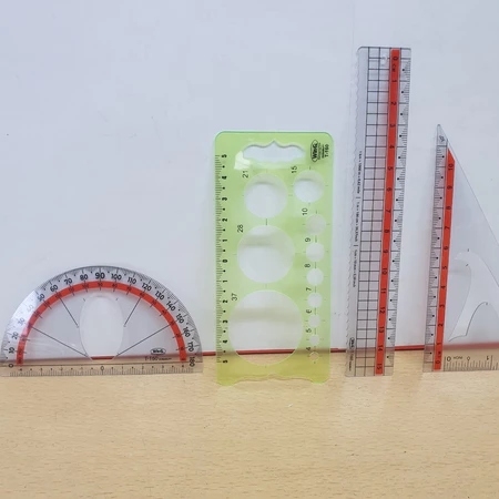 Win Q Bộ Thước 5 Cây Nhựa Dẻo Kỹ Thuật T160 (10 Bộ/Bịch; 10 Bịch/ Hộp; 6 Hộp/ Thùng)