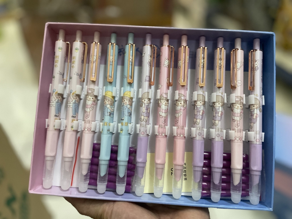 . Bút Máy Bấm Xóa Được (12 Cây/Hộp) 5008; 5012;5000;5002;5003;5005;5006;7005;4061