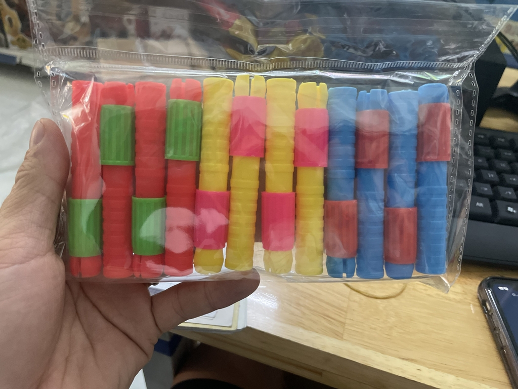 HS Bút Kẹp Phấn BKP 002 (Bịch 12 Cây)