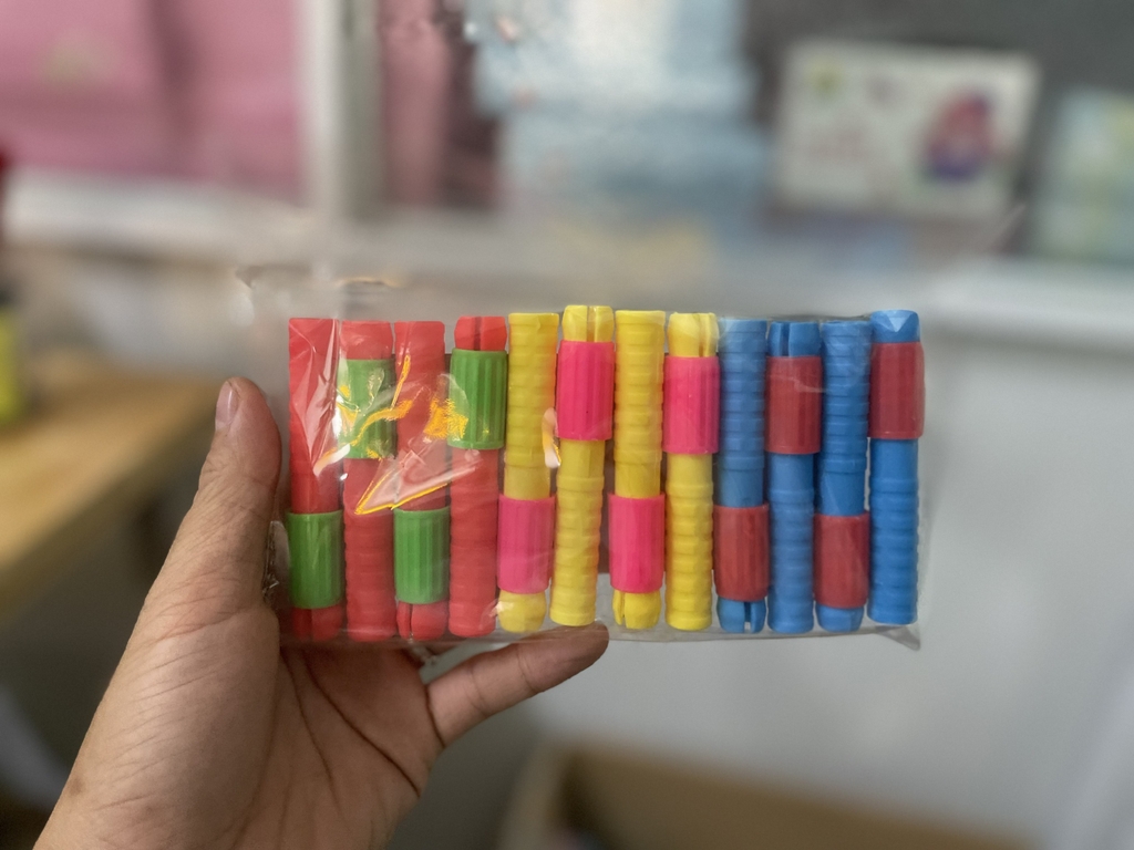 HS Bút Kẹp Phấn BKP 002 (Bịch 12 Cây)