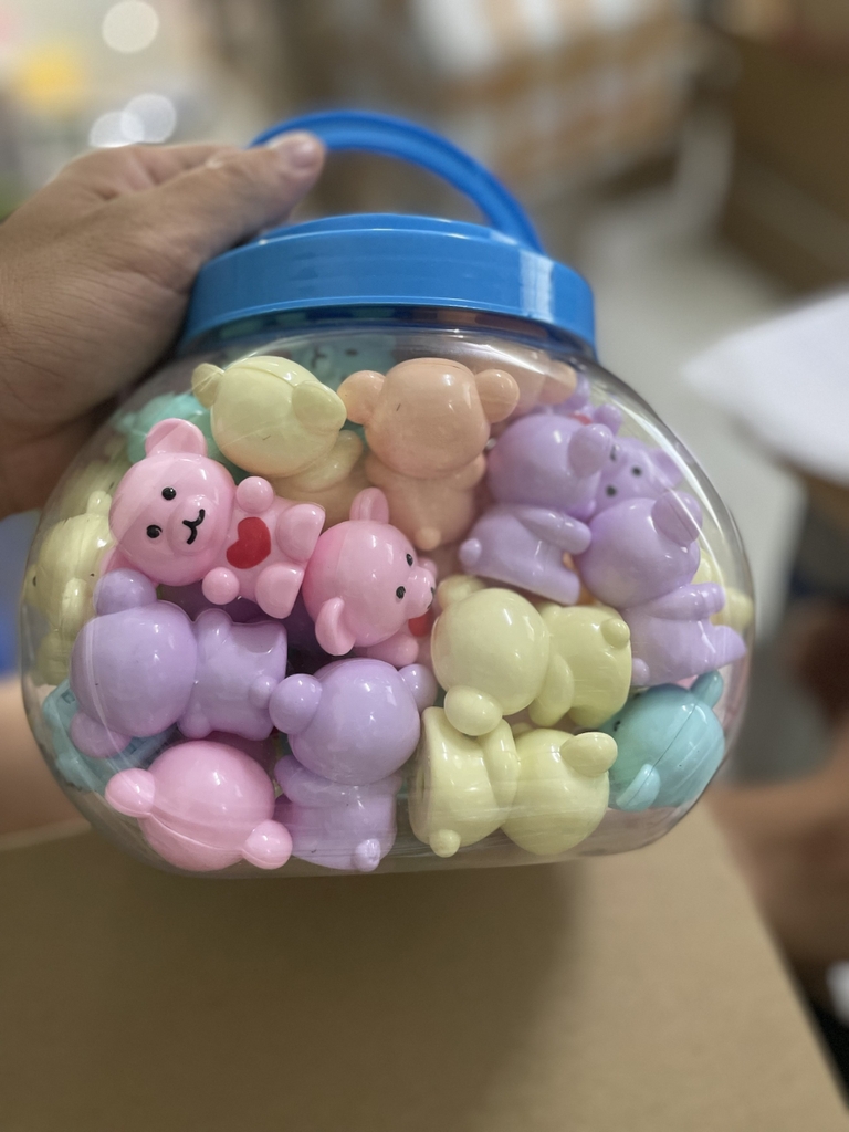 Chuốt Gấu FK1803 (56 Cái/ Lon)