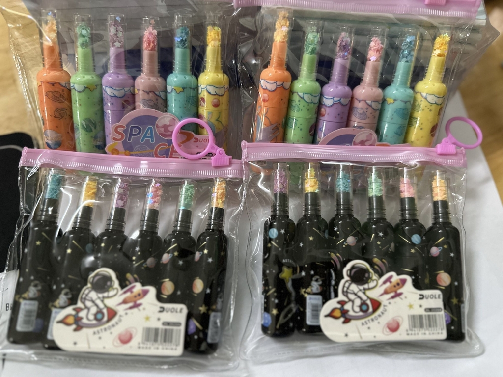 Dạ quang hình dễ thương DL-2028B; DL-2028A (6 Cây/Bịch) (24 Bịch/ Hộp) (12 Hộp/ Thùng)