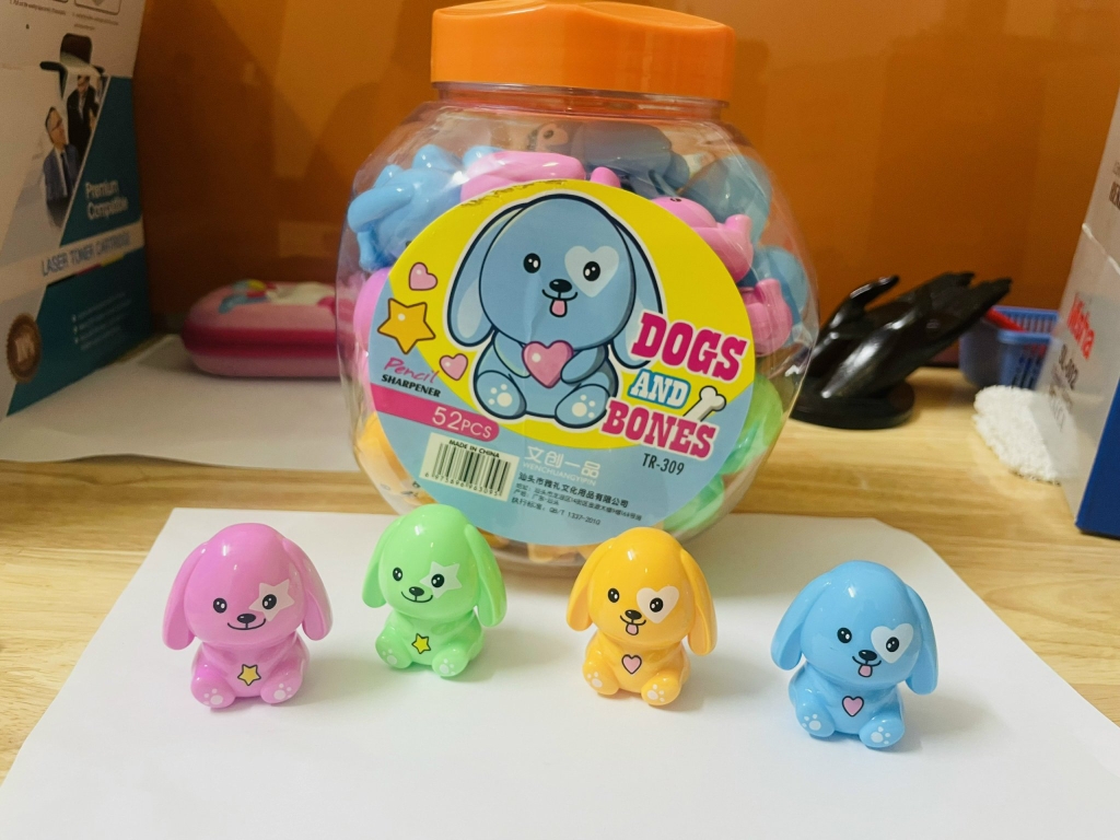 Chuốt Con Chó TR-309 (52 Cái/Lon) (36 Lon/Thùng)