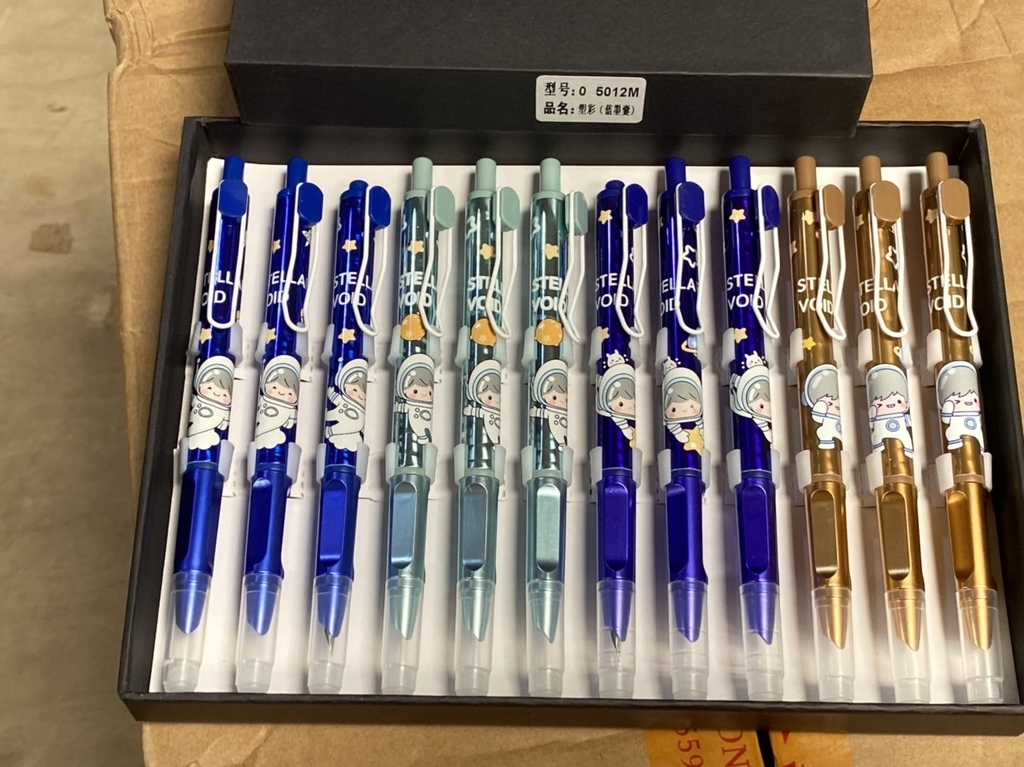 . Bút Máy Bấm Xóa Được (12 Cây/Hộp) 5008; 5012;5000;5002;5003;5005;5006;7005;4061