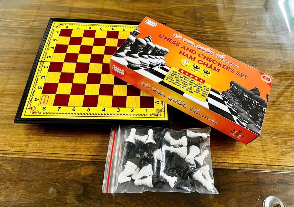 Bàn CỜ VUA AIHAO HỘP NHỰA NAM CHÂM (Có Hộp Giấy Bên Ngoài) 28 x 28 cm (60 Hộp/Thùng) No.002