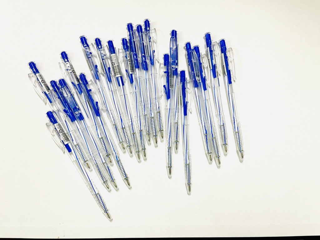 . Bút Bi Aihao Đầu Bấm 207 BỊCH (100 Cây/ Bịch; 32 Bịch/Thùng)
