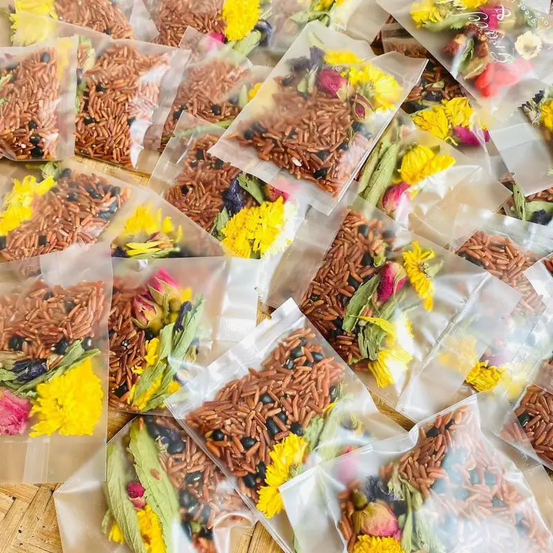 Trà gạo lứt đậu đen hoa cúc 8 vị đẹp da