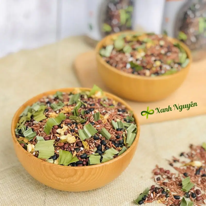 Trà gạo lứt đậu đen hoa nhài lá dứa thư giãn