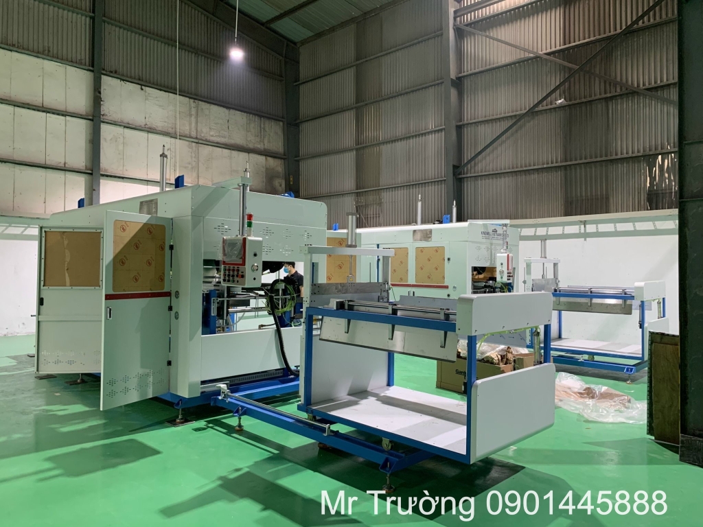 Máy hút nhựa định hình Servo tự động TPM-1220A