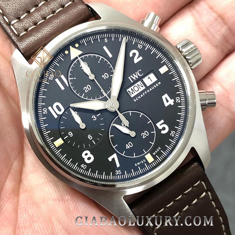 Đồng Hồ Pilot's Chronograph Spitfire 41mm IW387903