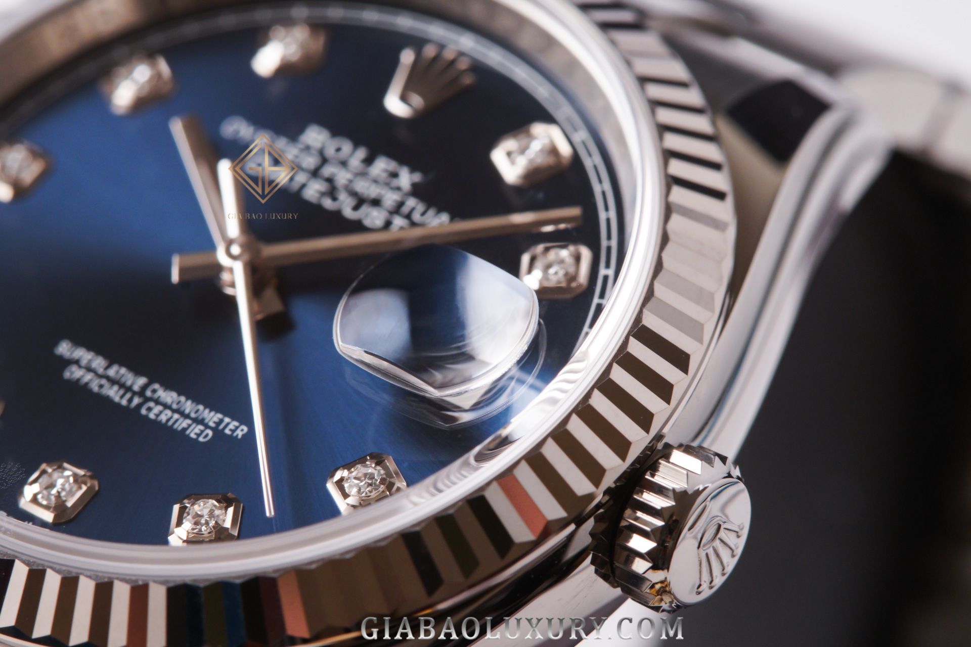 Đồng Hồ Rolex Datejust 36 126234 Mặt Số Xanh Nạm Kim Cương Dây Đeo Oyster