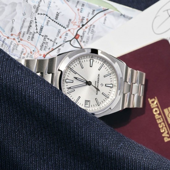 Đồng Hồ Vacheron Constantin Overseas 4500V/110A-B126