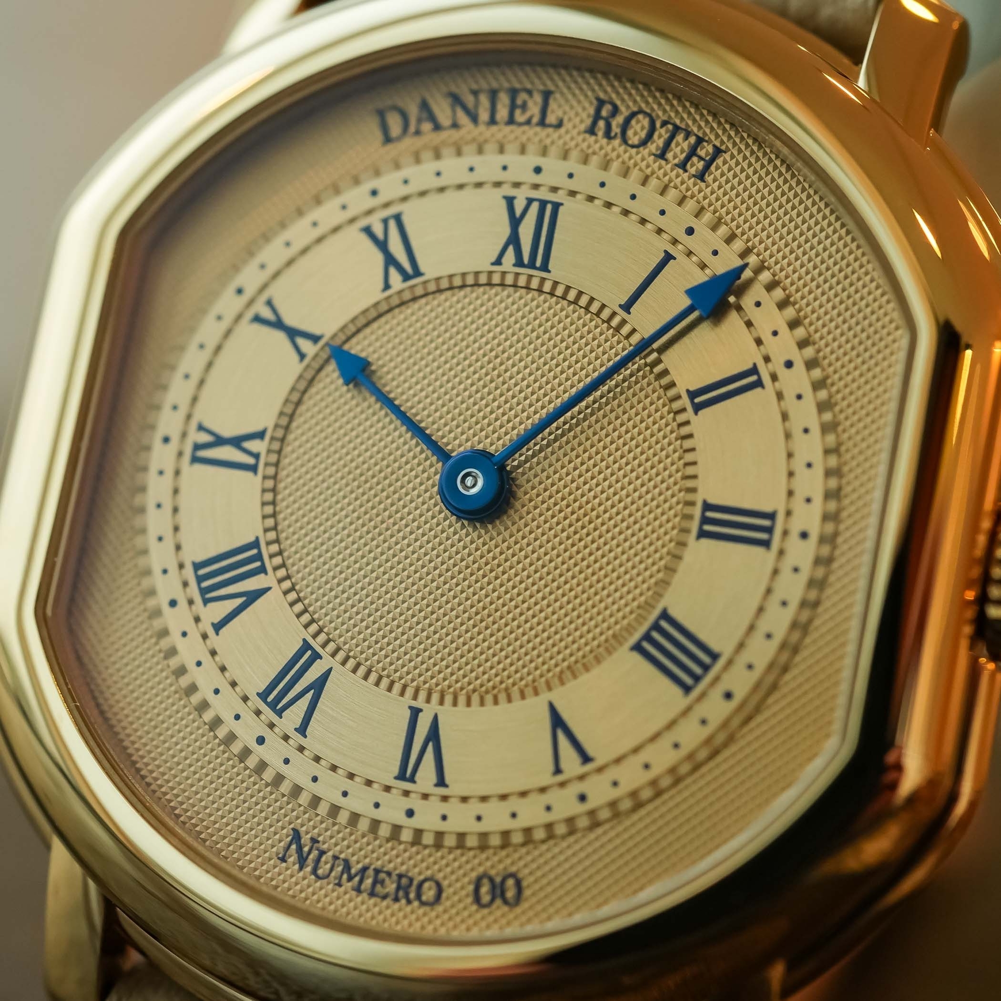 Daniel Roth Extra Plat Souscription – Biểu tượng hồi sinh một thương hiệu danh tiếng