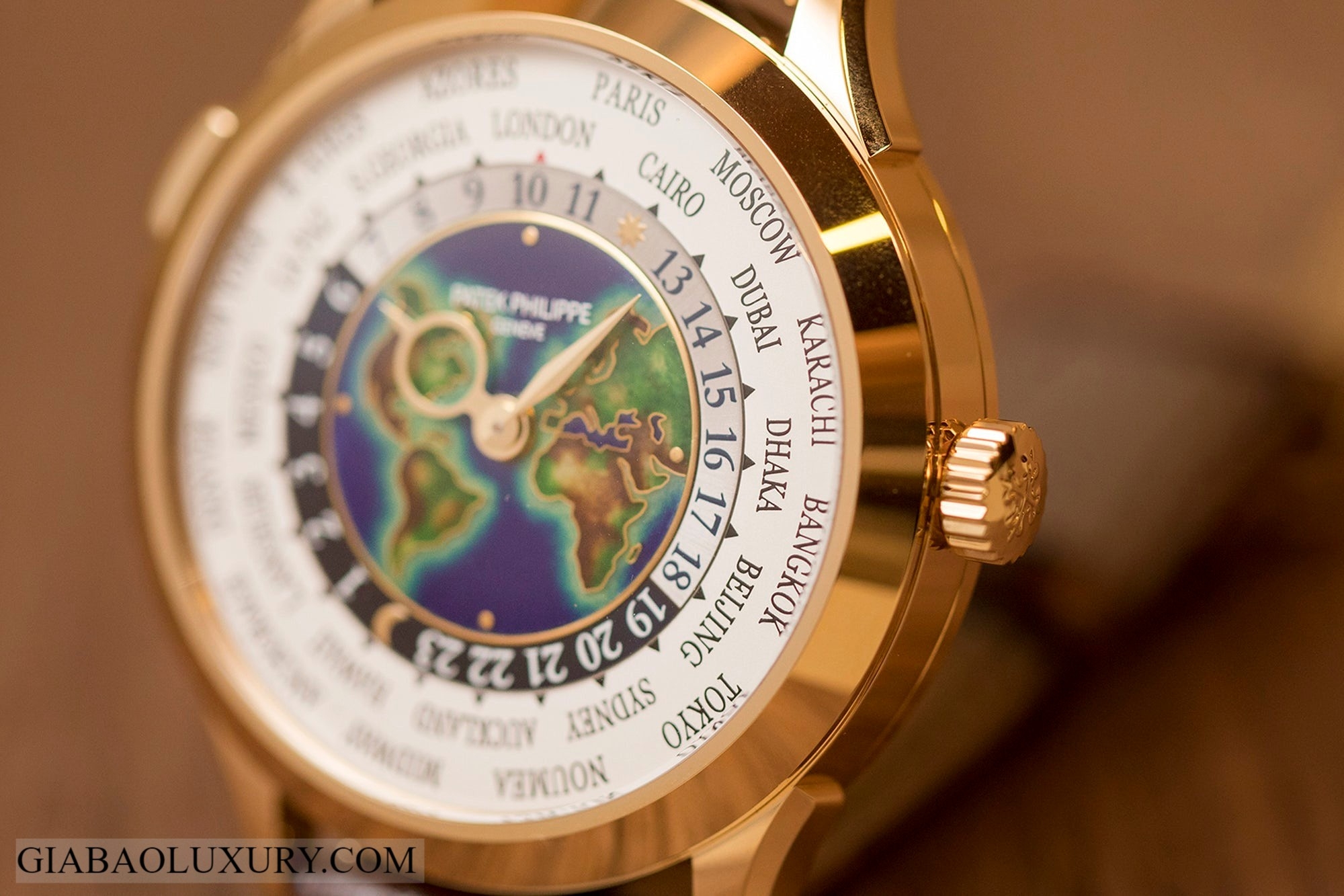 Giới thiệu đồng hồ Patek Philippe World Time 5231J