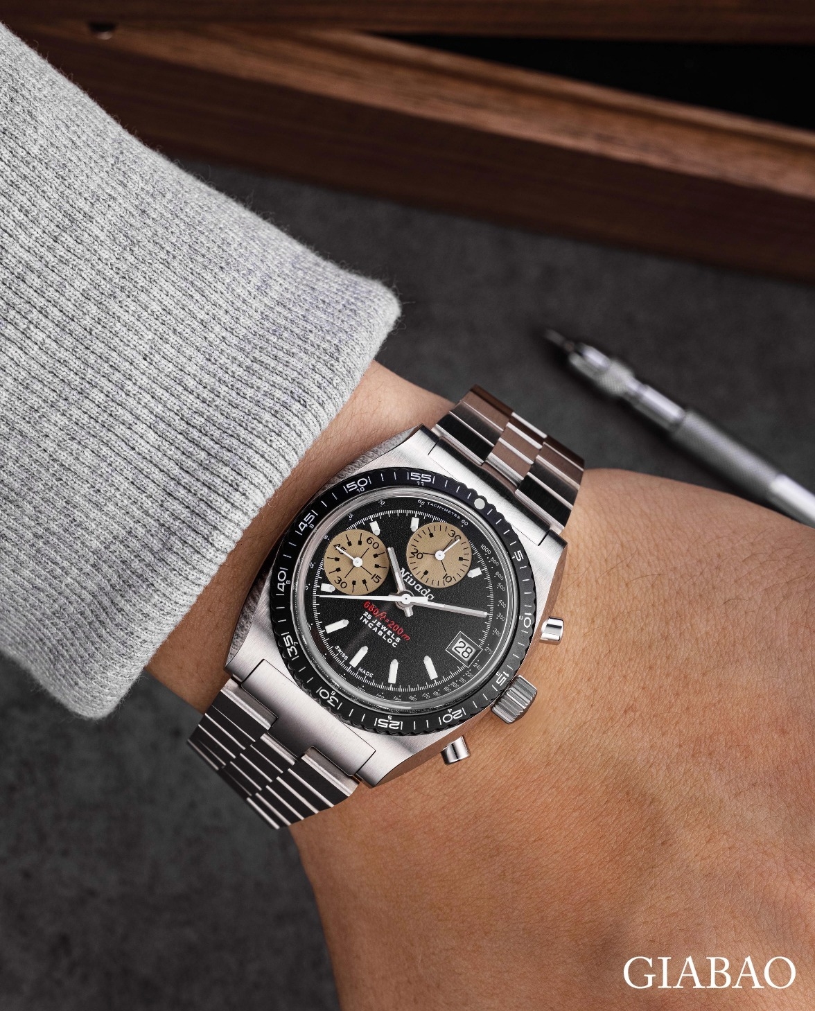 Đồng hồ đeo tay thương hiệu Nivada Grenchen